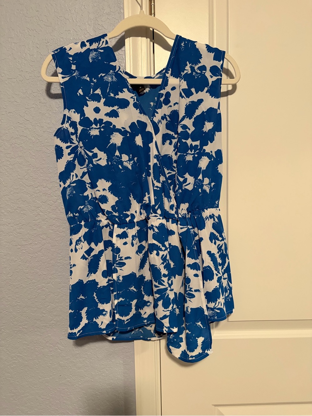 Blue & White Floral Sleeveless Top